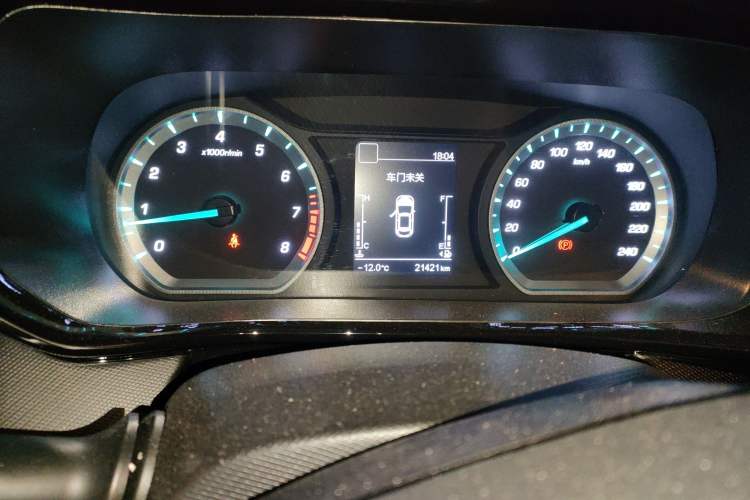 Used Oshan X5 2021 Revised Version 1.6L Manual Luxury Edition
