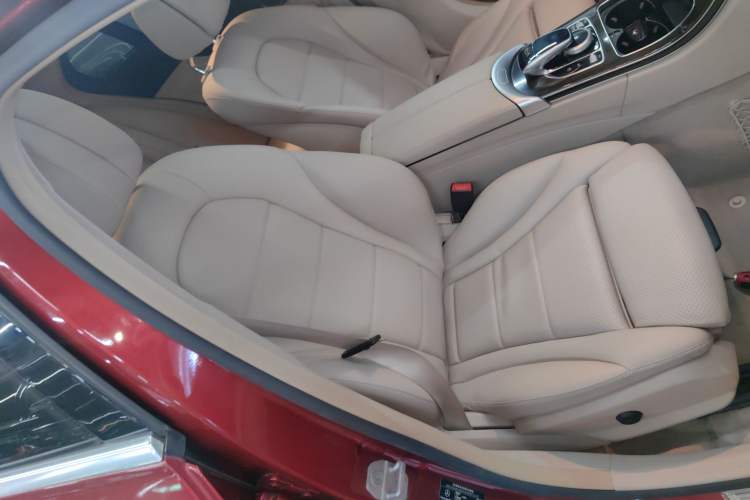 Used Mercedes-Benz C-Class 2015 C 200 L
