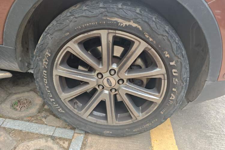 Used Ford Explorer 2017 2.3T Elite Edition Right Front Wheel Hub