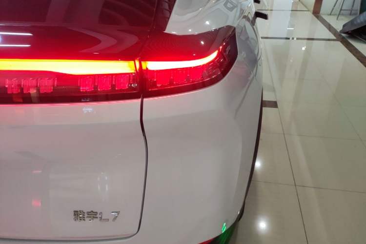 Used Dongfeng Aeolus L7 New Energy 2025 518 Comfort Edition Right Rear Taillight