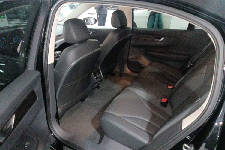 Used Hongqi E-QM5 2023 Revised Version Basic Travel Edition