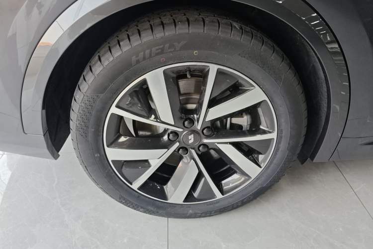 Used Li Auto L8 2023 Pro Model Right Rear Wheel Hub