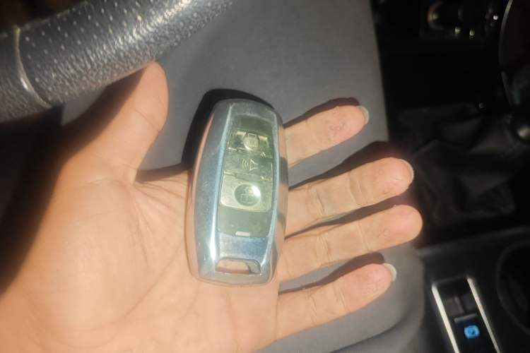 Used Haval H2 2016 Red-Label 1.5T Manual Two-Wheel Drive Luxury Model