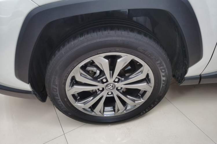 Used Toyota RAV4 2023 2.0L CVT Two-Wheel Drive Fashion Plus Edition Left Front Wheel Hub