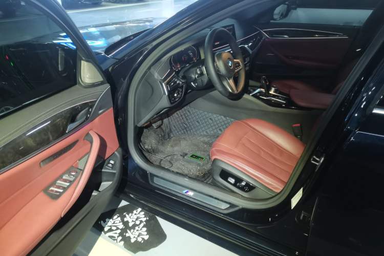 Used BMW 5 Series 2020 530Li Luxury Edition M Sport Package
