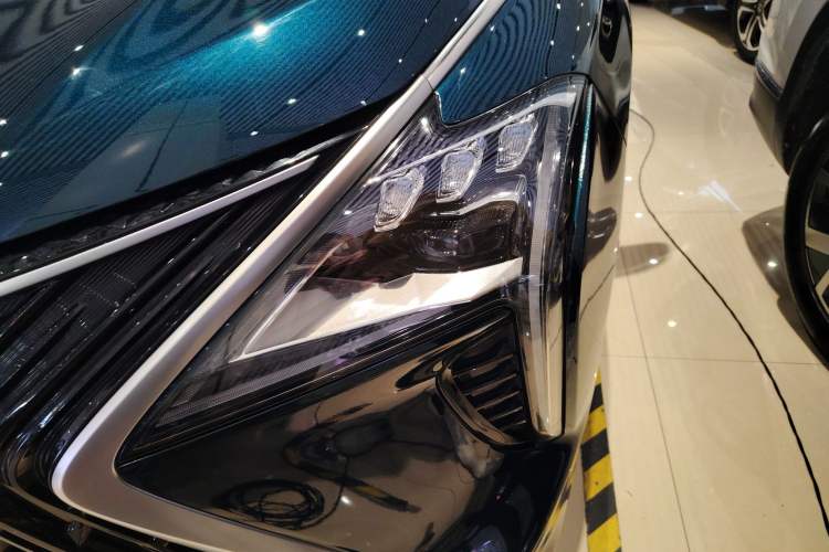 Used FORTHING Yacht 2022 1.5T DCT Chasing-the-Waves Edition
