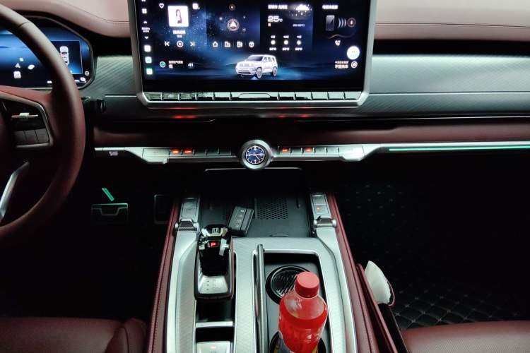 Used Tank 700 New Energy 2024 Hi4-T Extreme Edition Audio And AC Panel