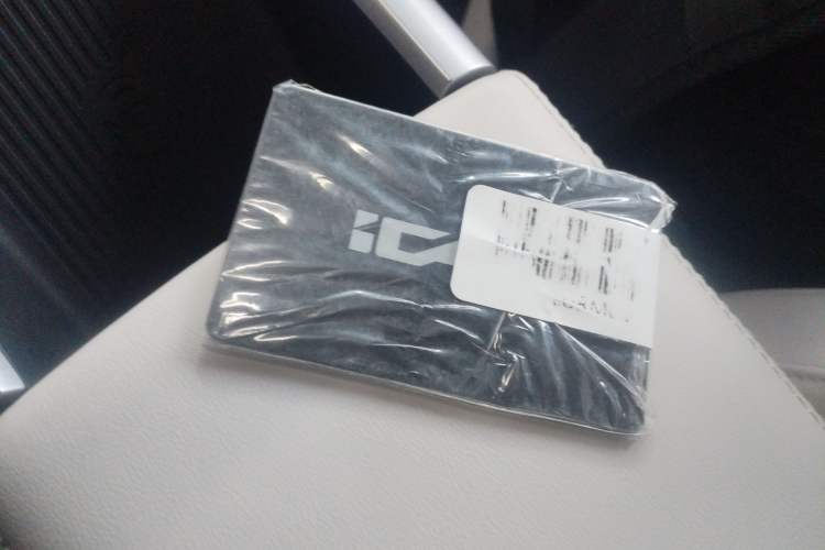 Used iCAR V23 2025 401 Two-Wheel Drive Intelligent Driving Version
