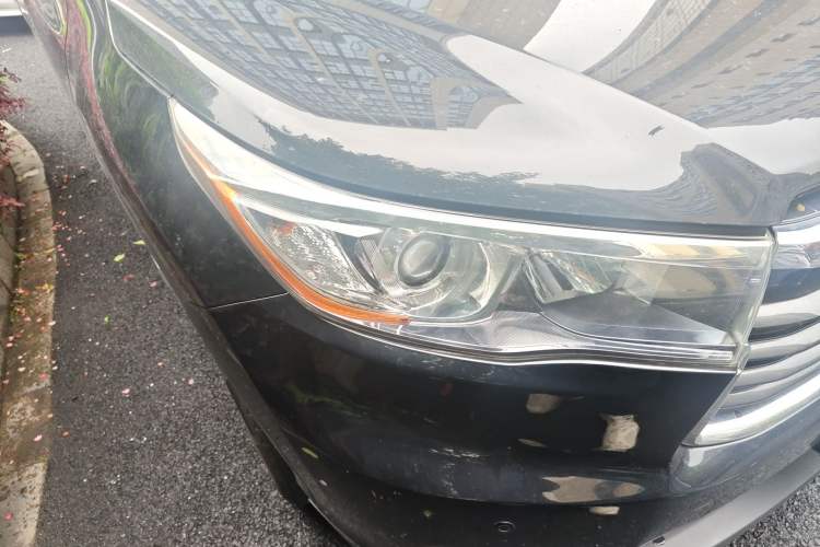 Used Toyota Highlander 2017 2.0T Four-Wheel Drive Luxury Edition 7 Seats Right Front Headlight