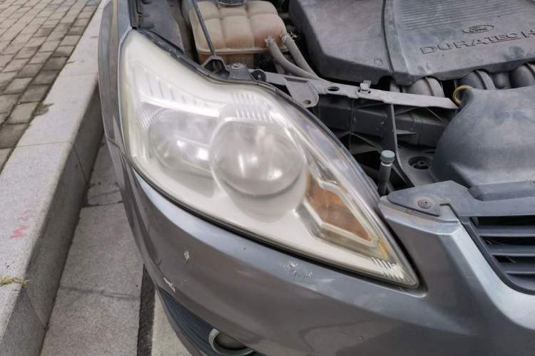 Used Ford Focus 2011 Sedan 1.8L Automatic Fashion Edition
