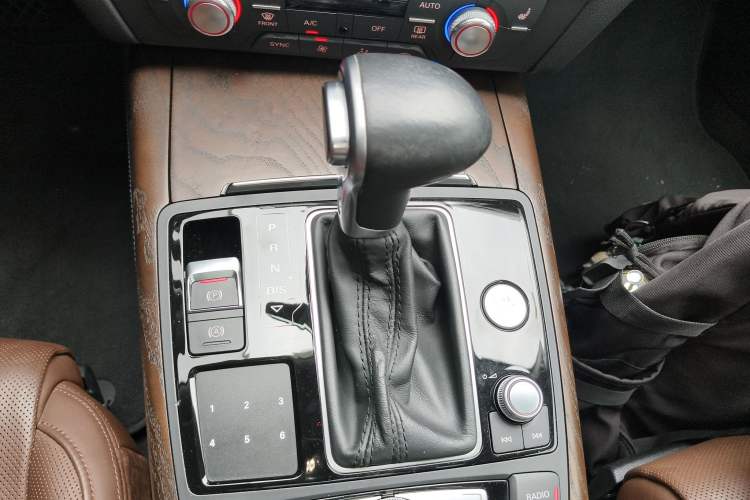 Used Audi A6L 2015 35 FSI quattro Comfort Model