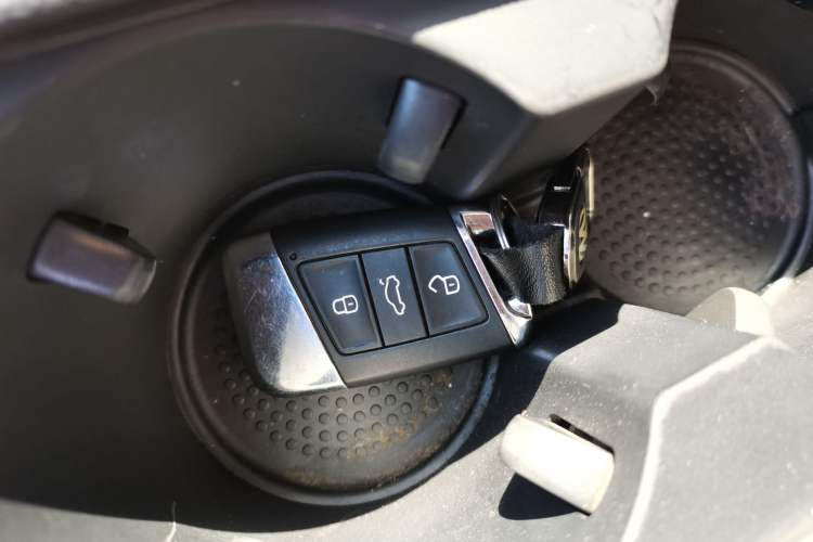 Used Volkswagen Magotan 2017 280TSI DSG Comfort Model