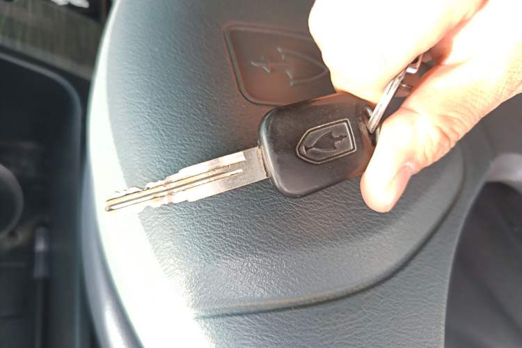 Used Jinbei Hiace X30 2020 1.5L Van Super-Enjoyment Model China VI Standard SWC15M Vehicle Key