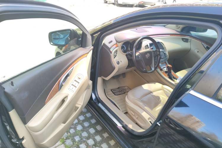 Used Buick LaCrosse 2013 2.4L SIDI Elite Comfort Version