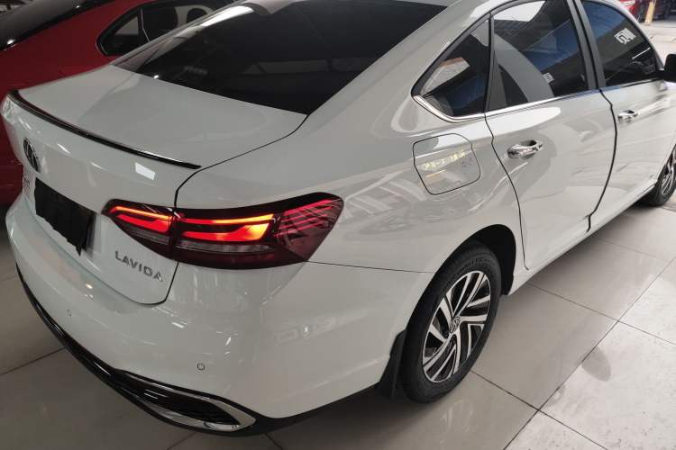 Used Volkswagen Lavida 2024 300TSI DSG Starry Sky Leading Edition Rear Right 45 Deg