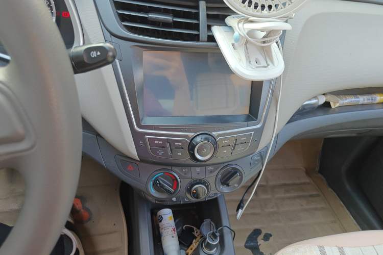 Used Chevrolet Sail 2015 Sail 3 1.3L Manual Ideal Edition Audio And AC Panel