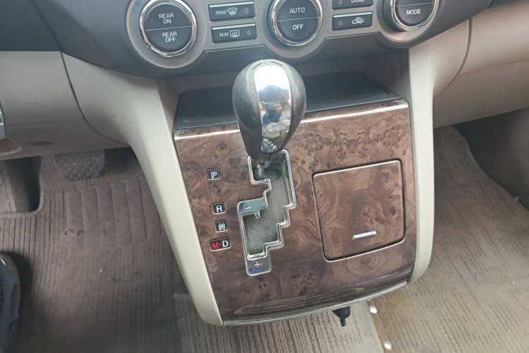 Used Mazda 8 2011 2.3L Deluxe Edition