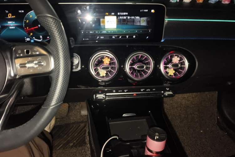 Used Mercedes-Benz A-Class 2020 Restyled A 200 L Sport Sedan Fashion Version
