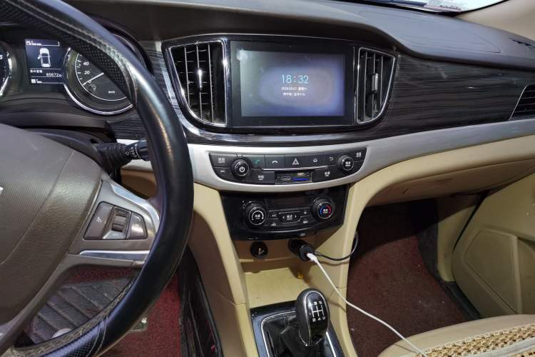 Used Baojun 730 2016 1.5L Manual Luxury Edition 7 Seats