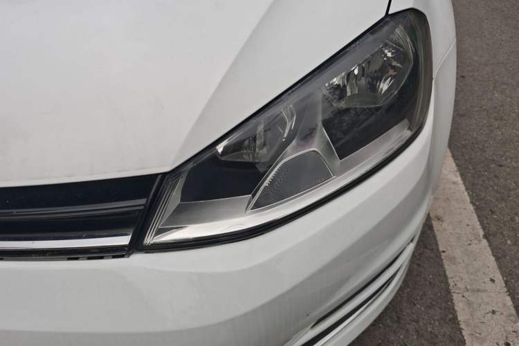 Used Volkswagen Golf 2016 1.6L Automatic Comfort Model Left Front Headlight