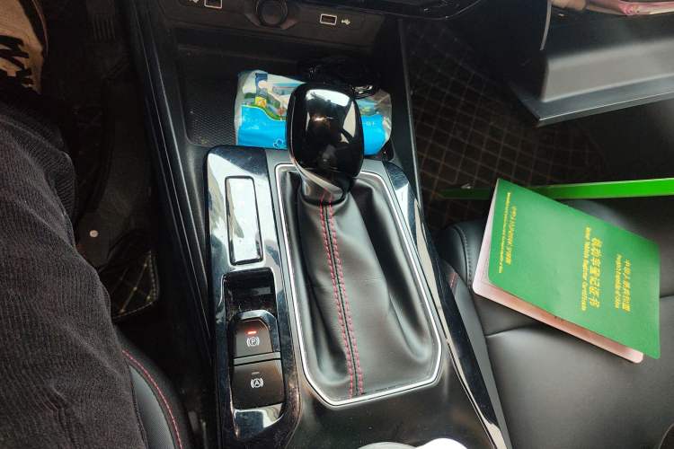 Used MG 5 2022 180 DVVT CVT Youth Luxury Edition
