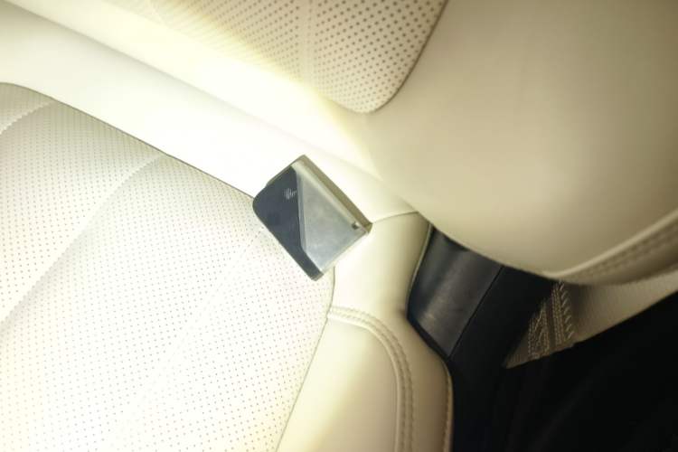 Used Lynk & Co 07 2024 EM-P 126 Long-Range Halo
