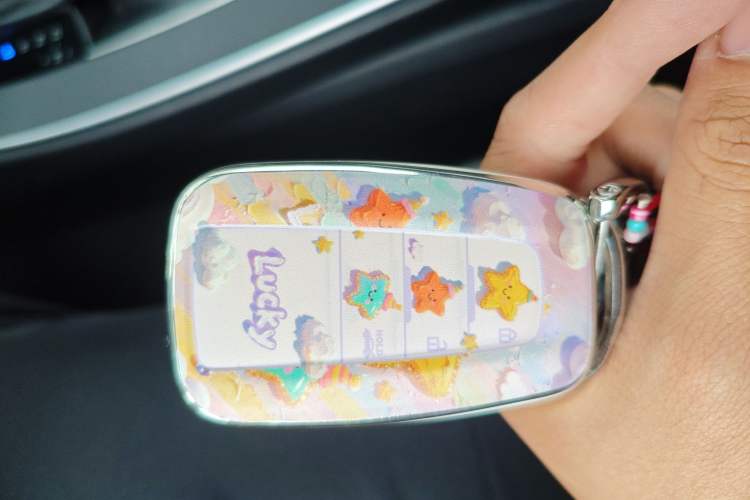 Used Toyota Avalon 2019 2.0L XLE Premium Edition China VI