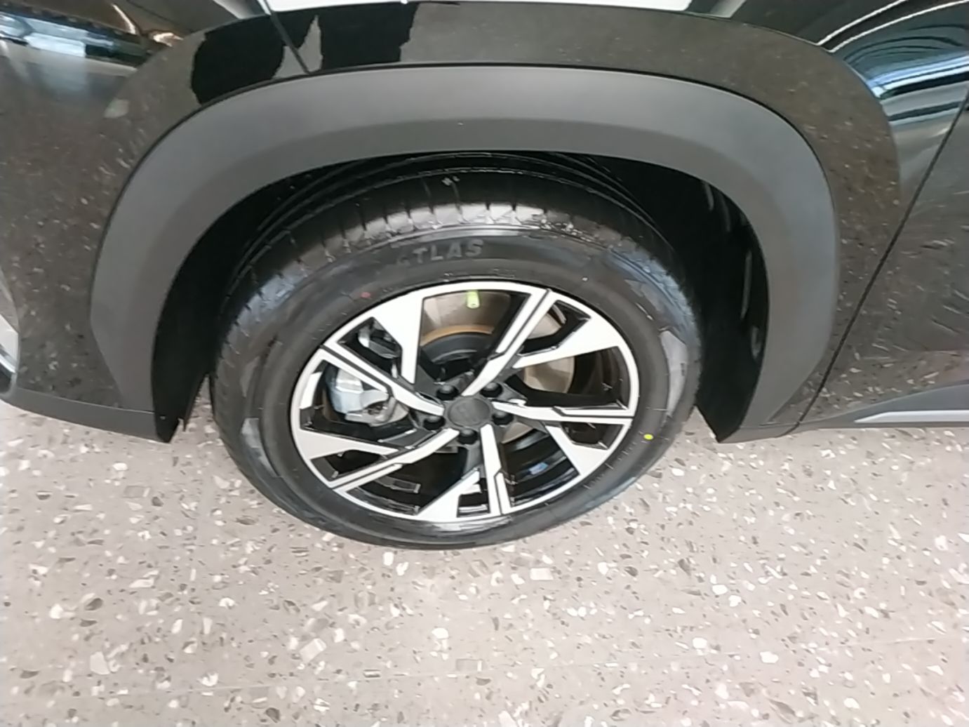 Geely Galaxy L7 2025 EM-i 115km Long-Range Version — снимка 10