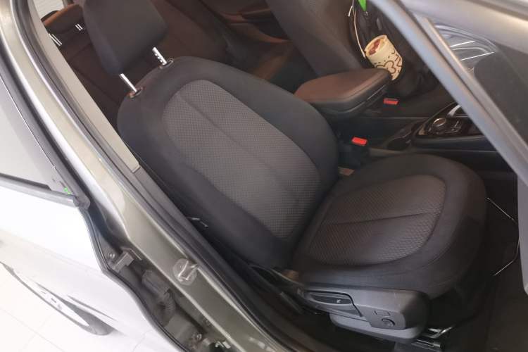 Used BMW 2 Series Gran Tourer 2015 218i Leading Model
