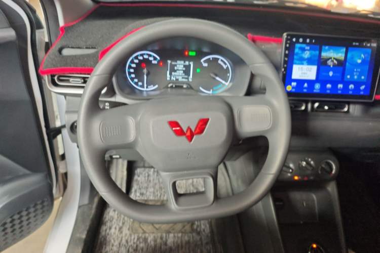 Used Wuling Hongguang New Energy 2025 Extended-Range Hybrid 50KM Comfort Version
