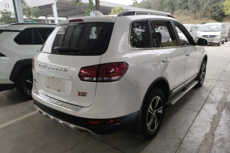 Used Yema T70 2016 Upgraded Model 1.5T Manual Luxury Version
