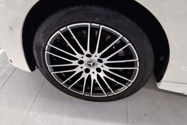 Used Mercedes-Benz C-Class 2024 Restyled C 260 L Sport Edition Exterior 4