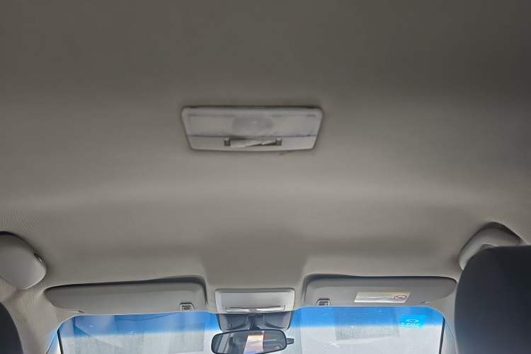 Used Chevrolet Cruze 2013 1.6L SL MT Headliner