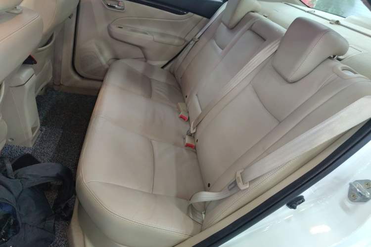 Used Suzuki Alivio 2015 1.6L Automatic Enjoyment Model