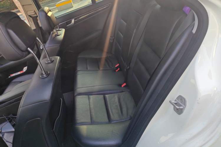 Used Mercedes-Benz C-Class 2011 C 300 Fashion Model
