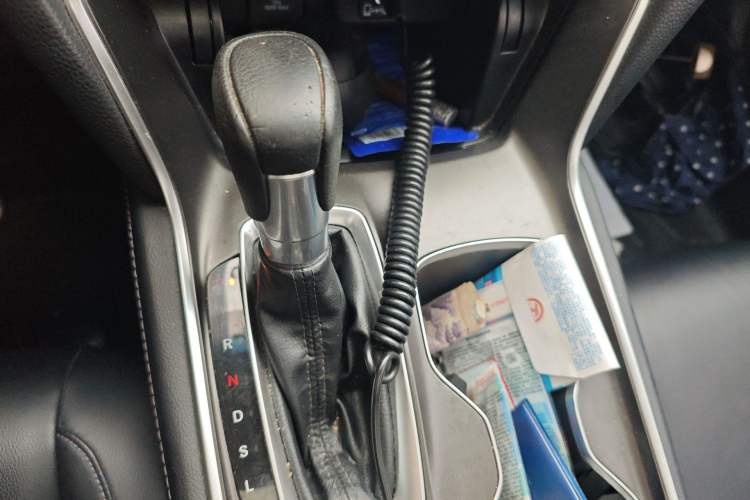 Used Honda Accord 2018 260TURBO Prestige Edition China VI Gear Lever