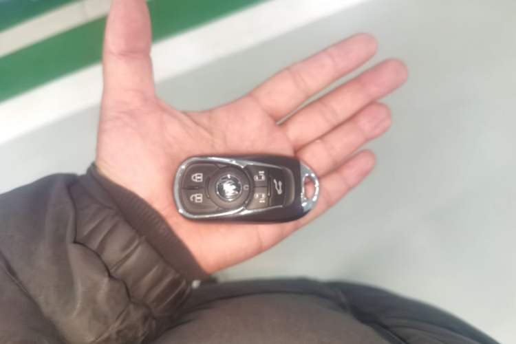 Used Buick GL8 2023 ES Lu Zun Luxury Model