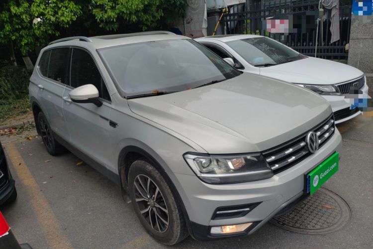 Used Volkswagen Tiguan L 2018 330TSI Automatic Two-Wheel Drive Luxury Edition