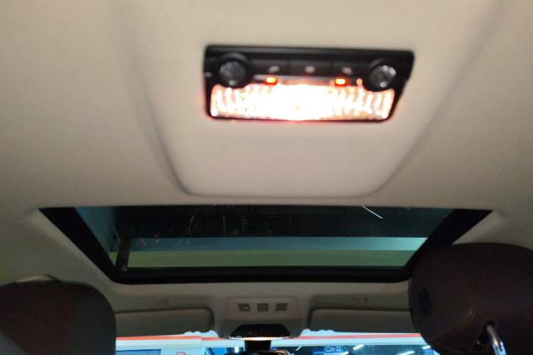 Used BMW 5 Series 2014 525Li Luxury Design Package