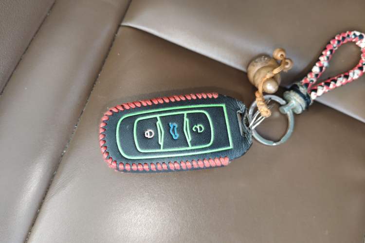 Used Geely Auto Emgrand X7 Sport 2016 1.8TD Automatic ZhiZun Version Interior 1