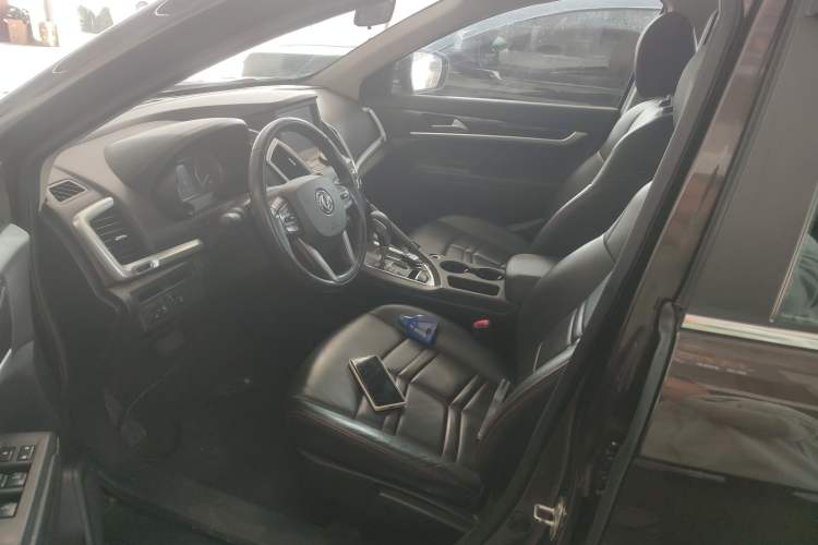 Used Dongfeng Aeolus AX7 2016 2.0L Automatic Zhiyi Trim