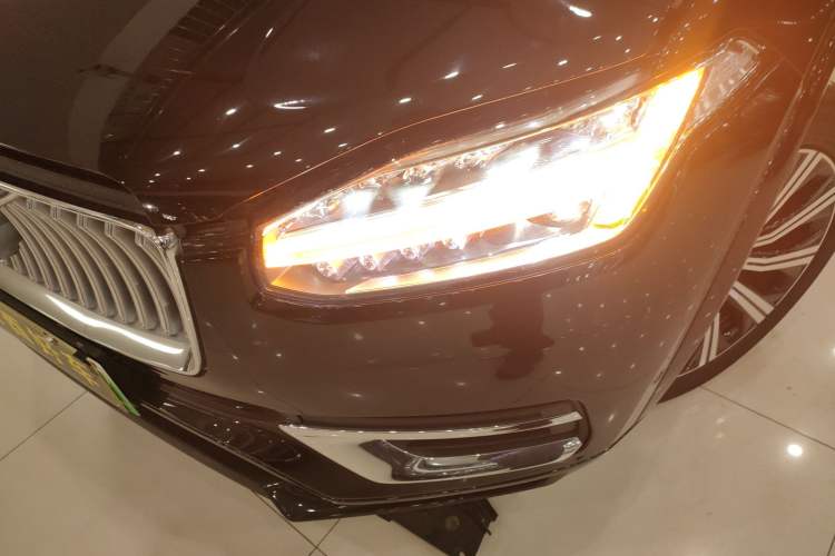 Used Volvo XC90 New Energy 2022 E-Drive Hybrid T8 Luxury Flagship 7-Seater