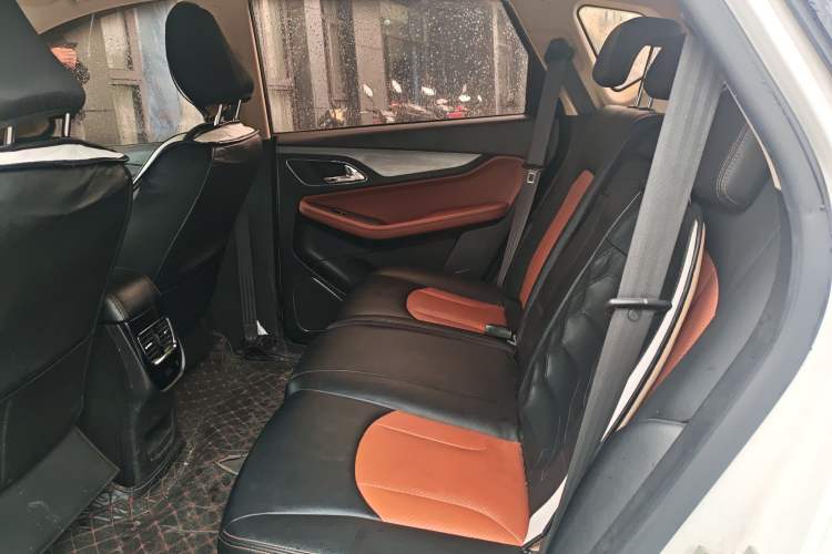 Used Baojun 560 2015 1.8L Manual Elite Edition
