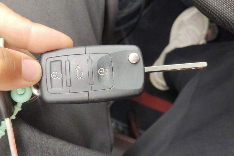 Used Wuling Hongguang MINIEV 2020 Enjoyment Model Lithium Iron Phosphate Vehicle Key