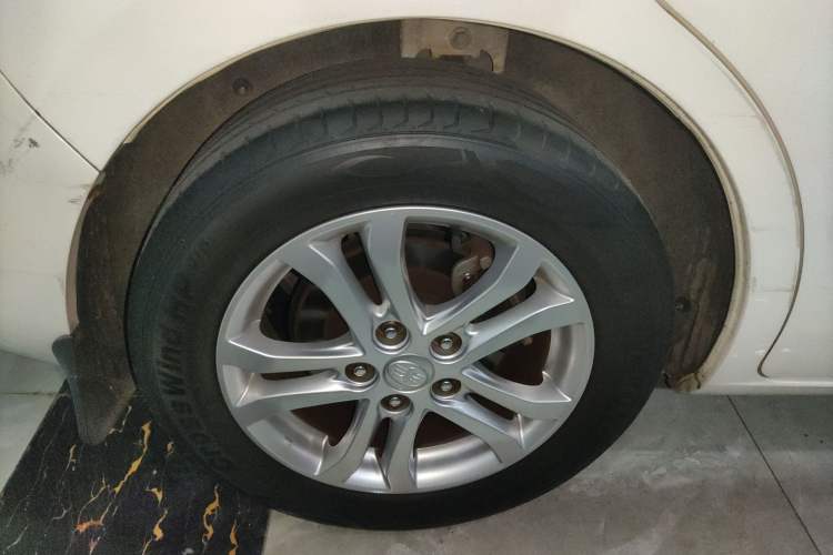 Used Bestune B50 2016 1.6L manual Comfort trim level