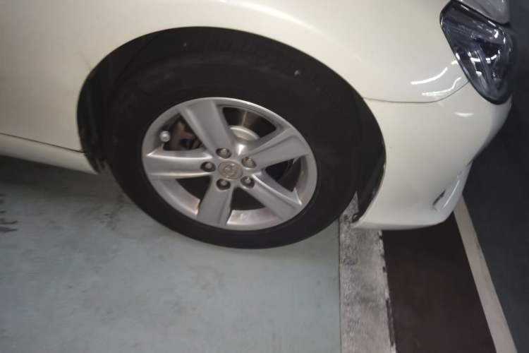 Used Toyota Reiz 2013 2.5S Elite Edition Right Front Wheel Hub
