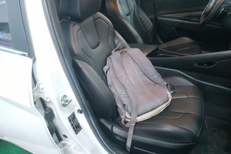 Used Hyundai Elantra 2021 240TGDi DCT LUX Prestige Edition
