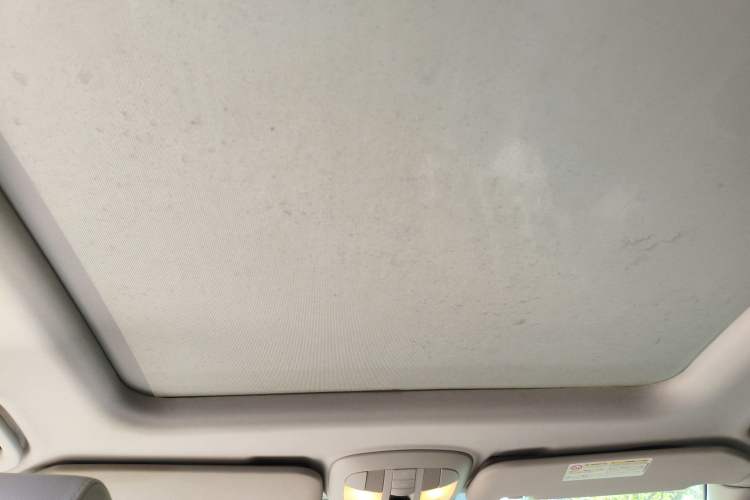 Used Mercedes-Benz R-Class 2011 R 350 L 4MATIC Headliner