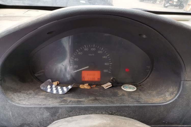 Used Wuling Rongguang 2011 1.2L Base Version
