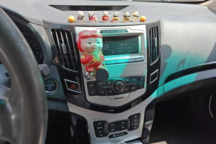 Used BYD e5 2018 450 Smart Connect Enjoyment Version